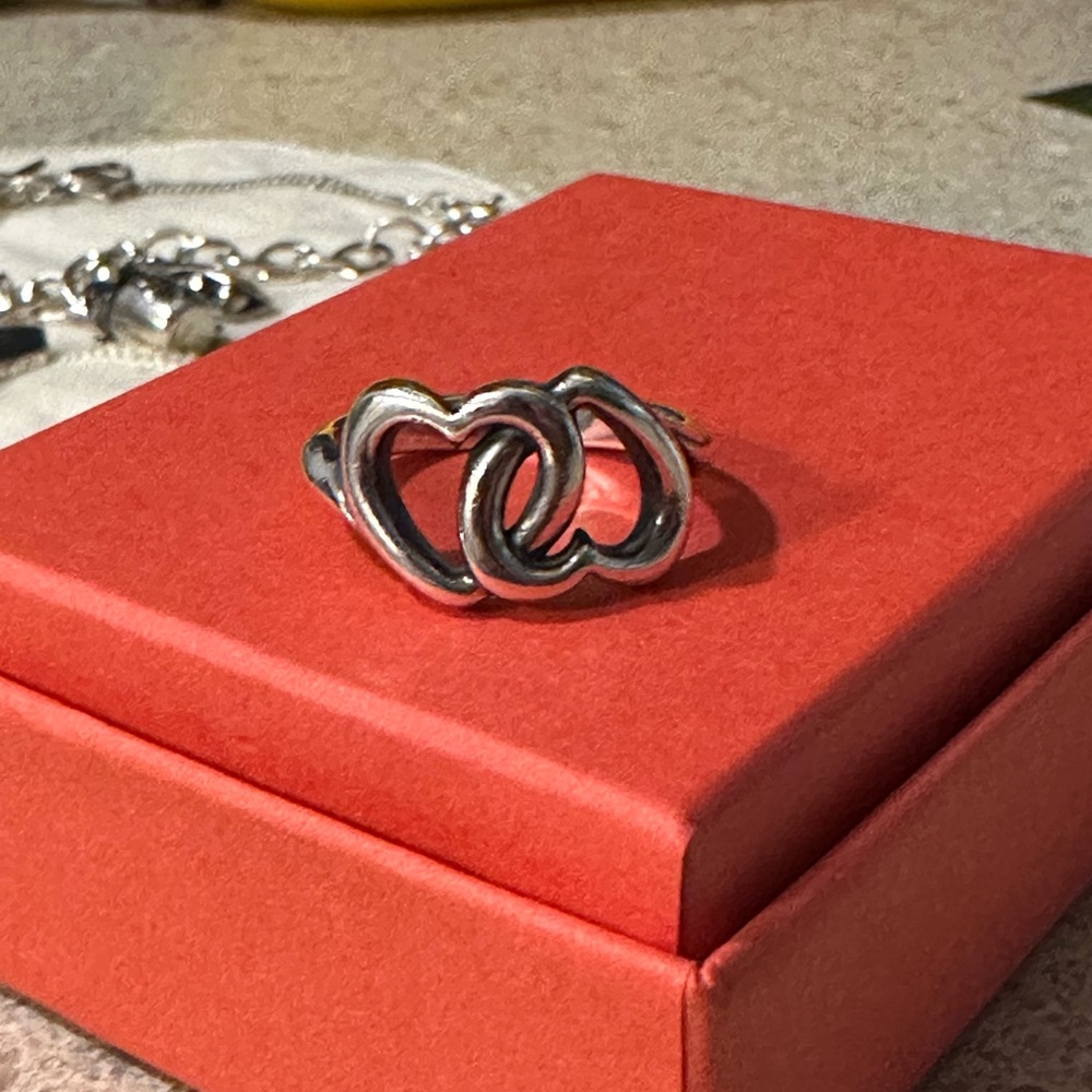 Linked Hearts ring size 8.5 - James Avery